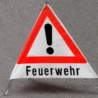 symbolbild_feuerwehr2_jpg_1920x0_q85_crop-smart_upscale.jpg